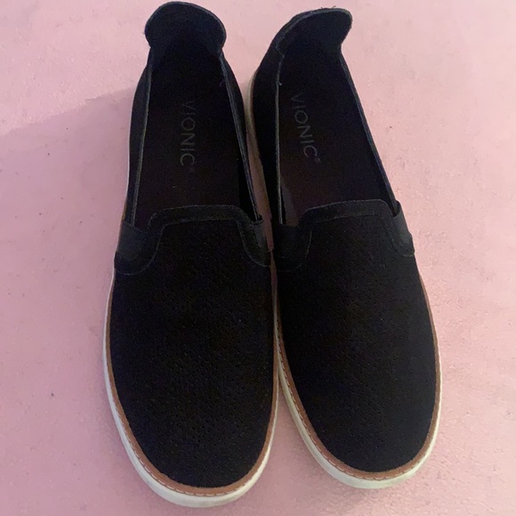 Vionic Dark Blue Shoes - Picture 2 of 11